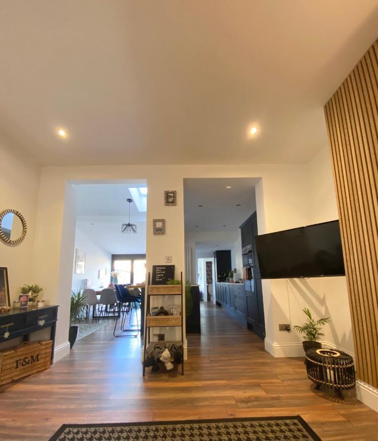 Luxury Spacious Renovated Townhouse Grantham Exterior foto