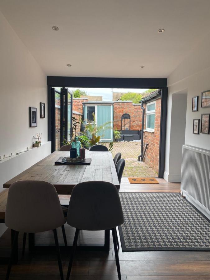 Luxury Spacious Renovated Townhouse Grantham Exterior foto